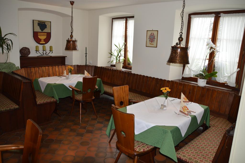 Döttingen Gasthof Zum Engel מראה חיצוני תמונה