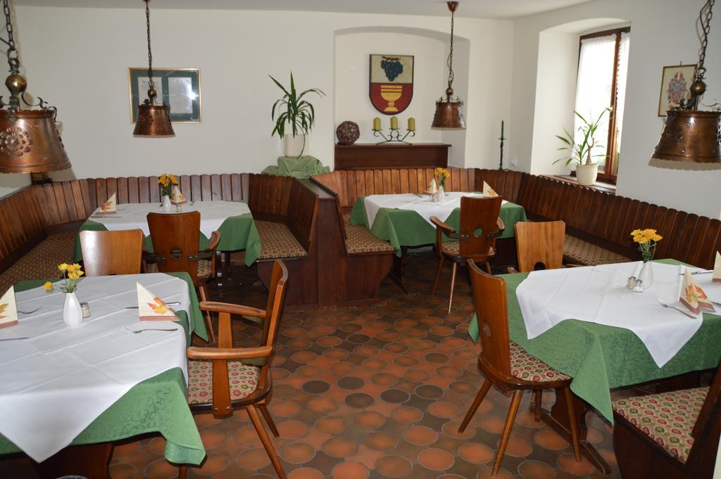 Döttingen Gasthof Zum Engel מראה חיצוני תמונה